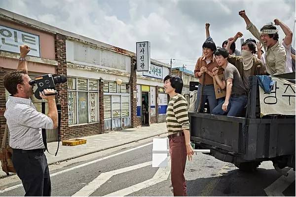 2017韓國高分電影 出租車司機/我只是個計程車司機/逆權司機 宋康昊 韓語中字 盒裝1碟